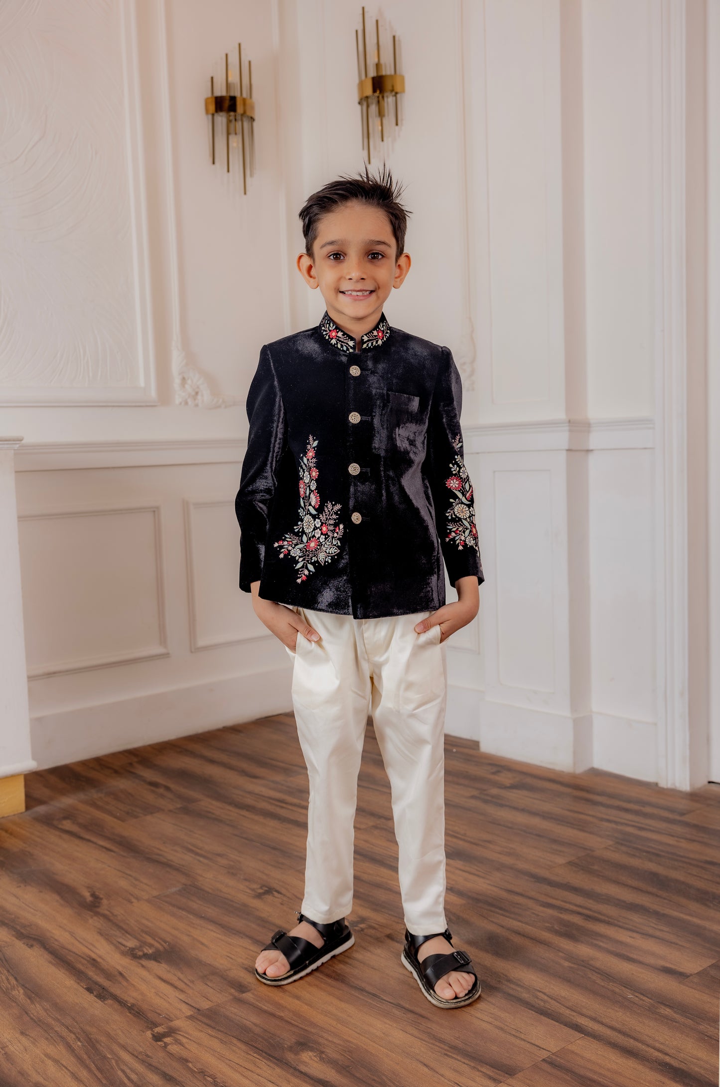 BLACK VELVET JODHPURI
