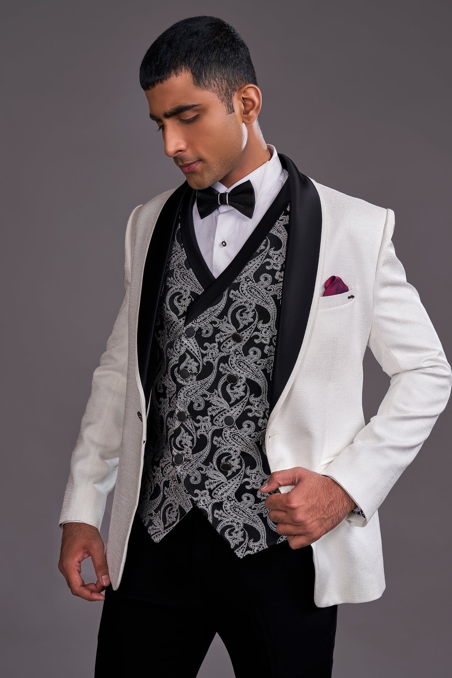 WHITE TUXEDO SUIT