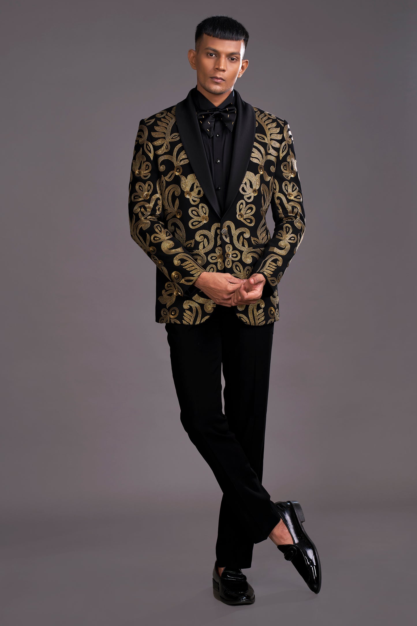 BLACK GOLD TUXEDO SUIT