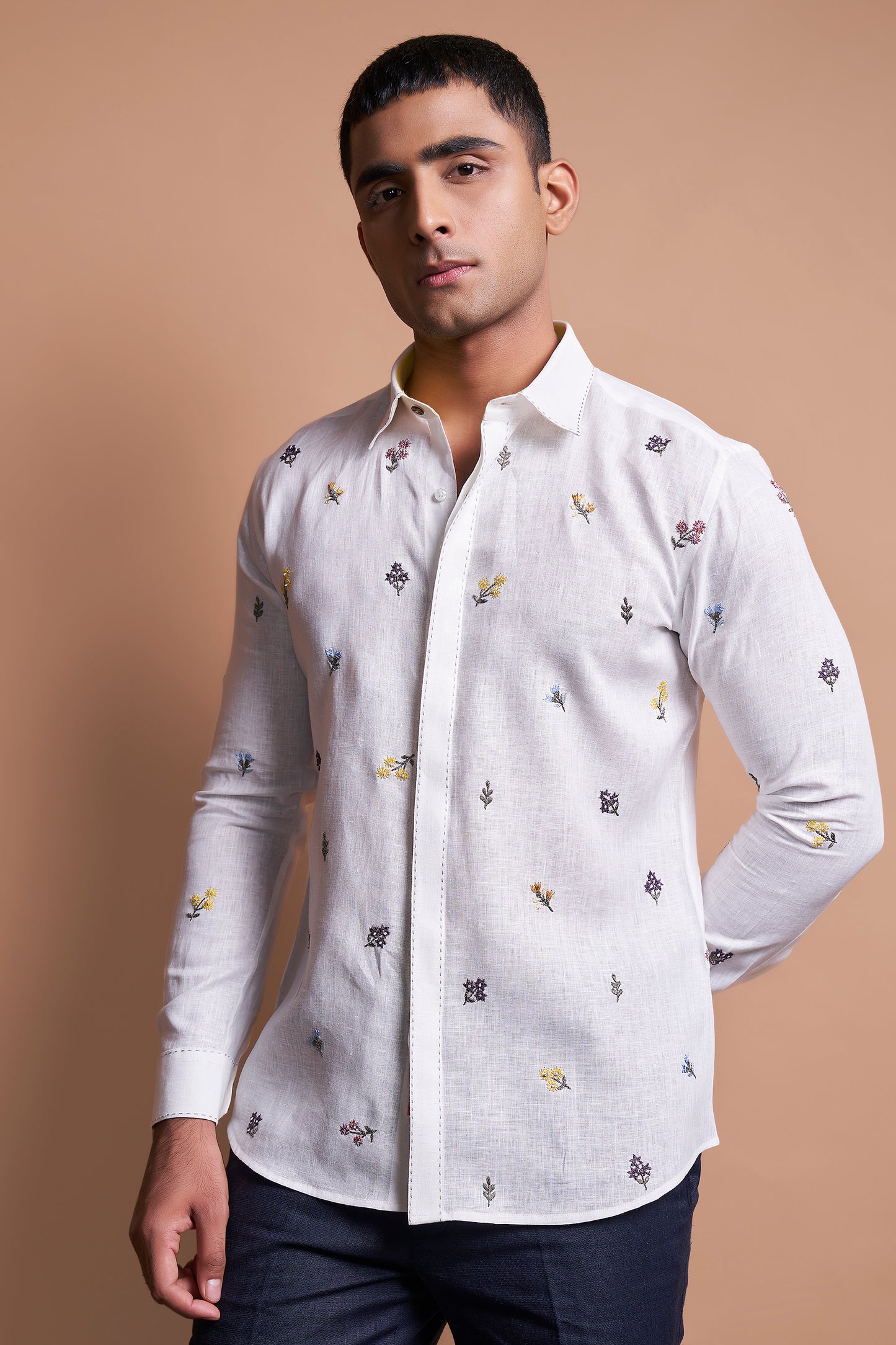 THE SMALL FLOWERS SHIRT