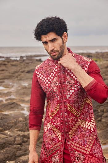 Cherry Red Coloured Matka Silk Bundi Set
