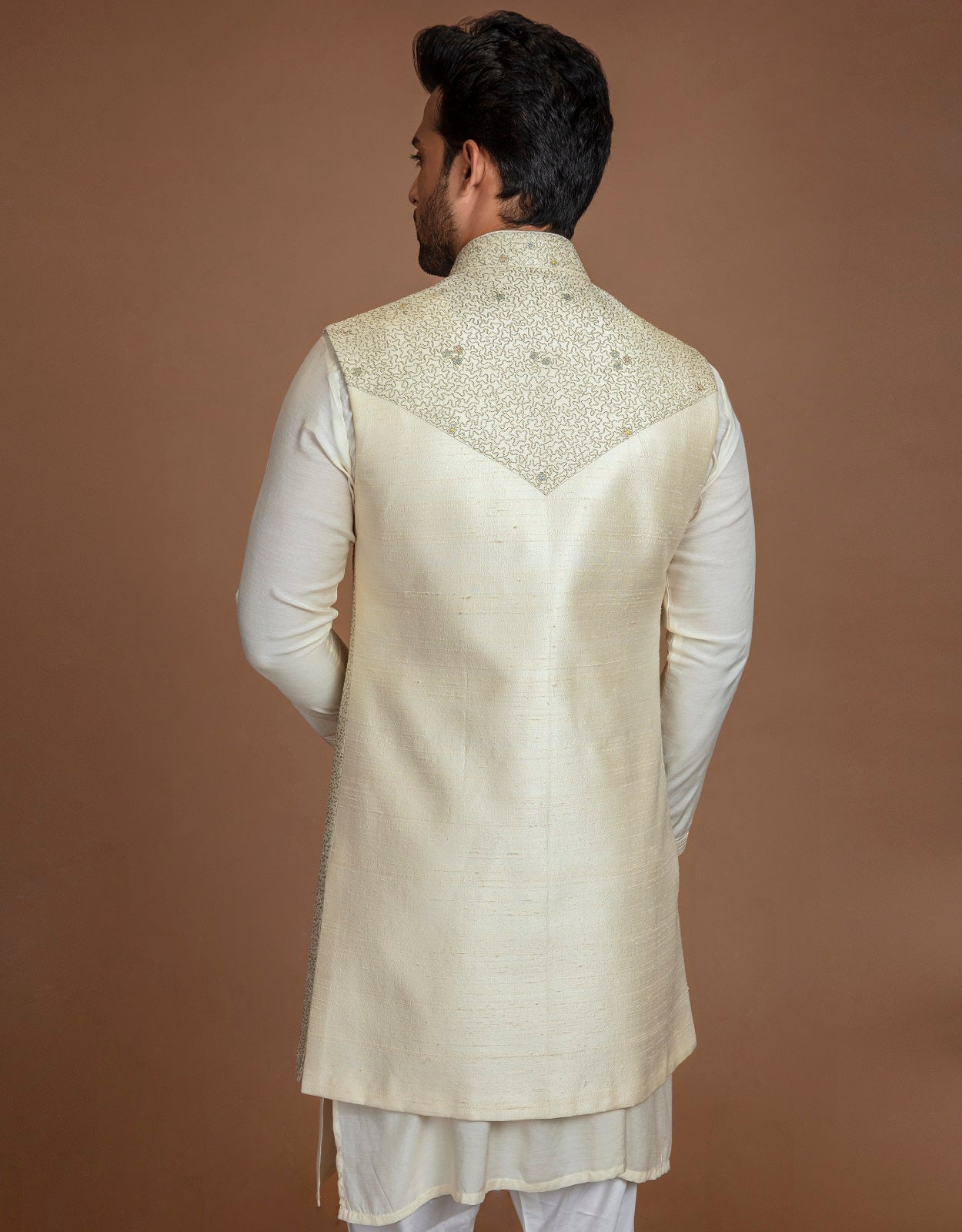 Classic Ivory Long Bundi Set