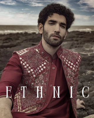 Buy Groomsmen Wear & Outfits Online | Telon India