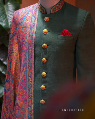 Trendy Haldi Outfit Ideas for Grooms in Santacruz: A Colourful Guide