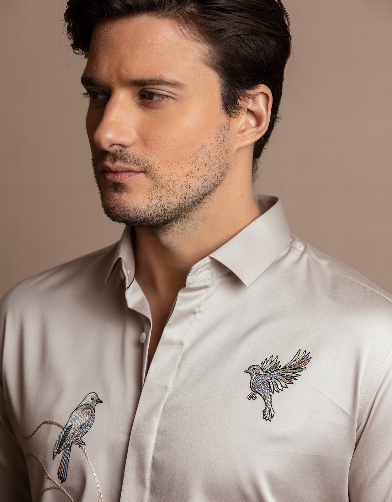 FAMILY OF BIRDS EMBROIDERED SHIRT
