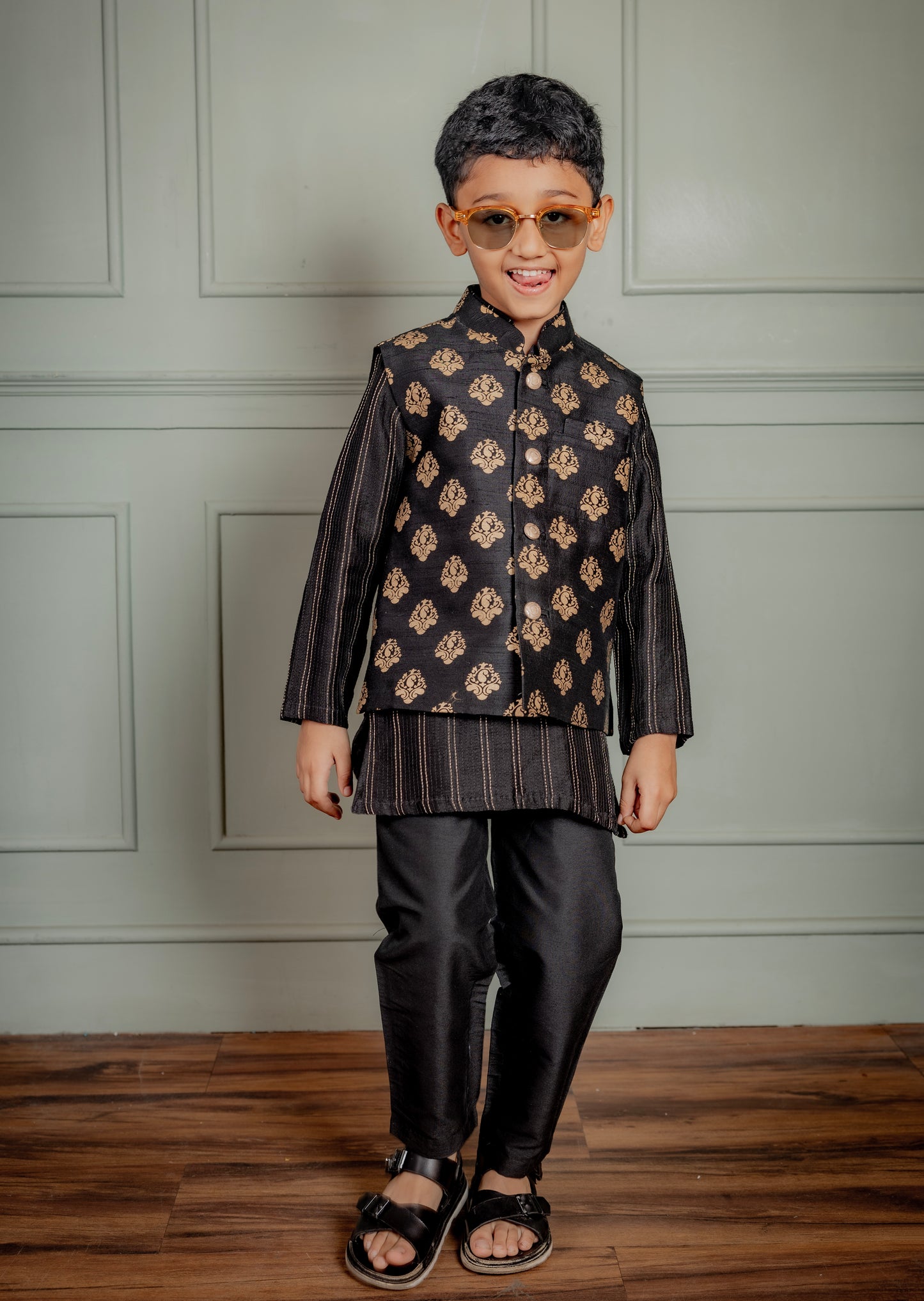 BLACK BUNDI KURTA SET