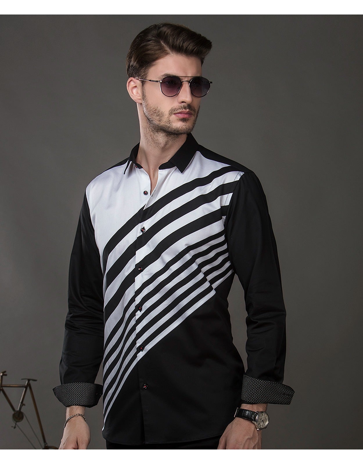 BLACK AND WHITE STRIPPED SHIRT