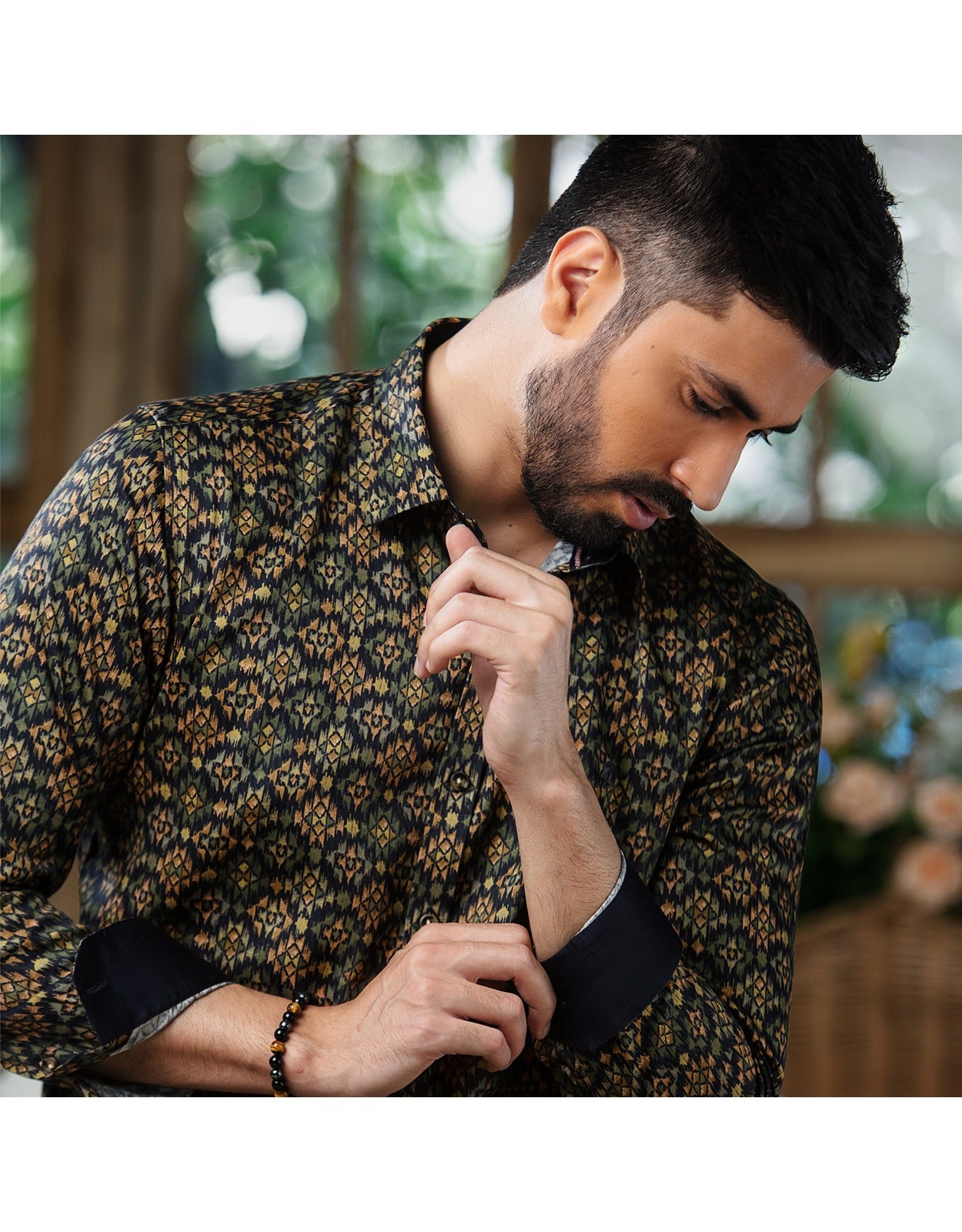 GEOMETRIC PRINT SHIRT