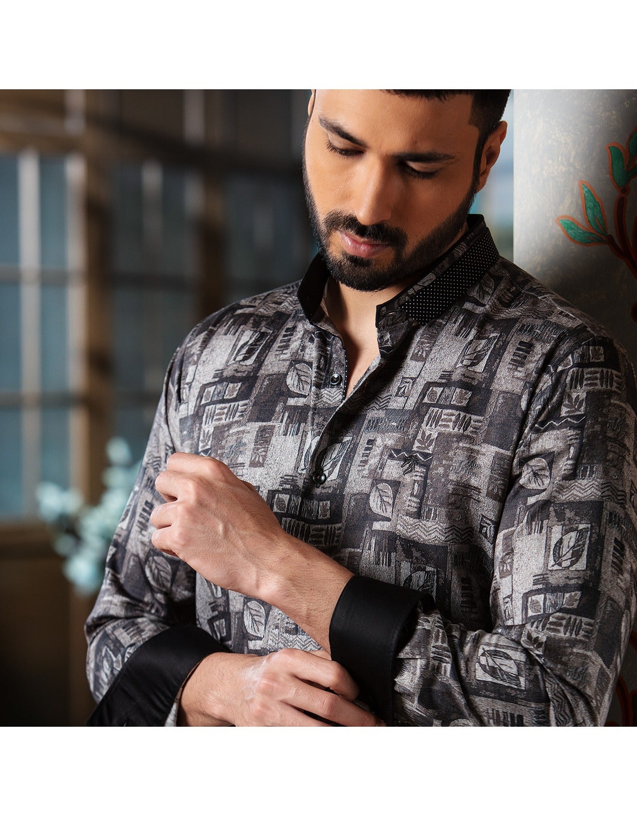 ABSTRACT LEAF PRINT SHIRT