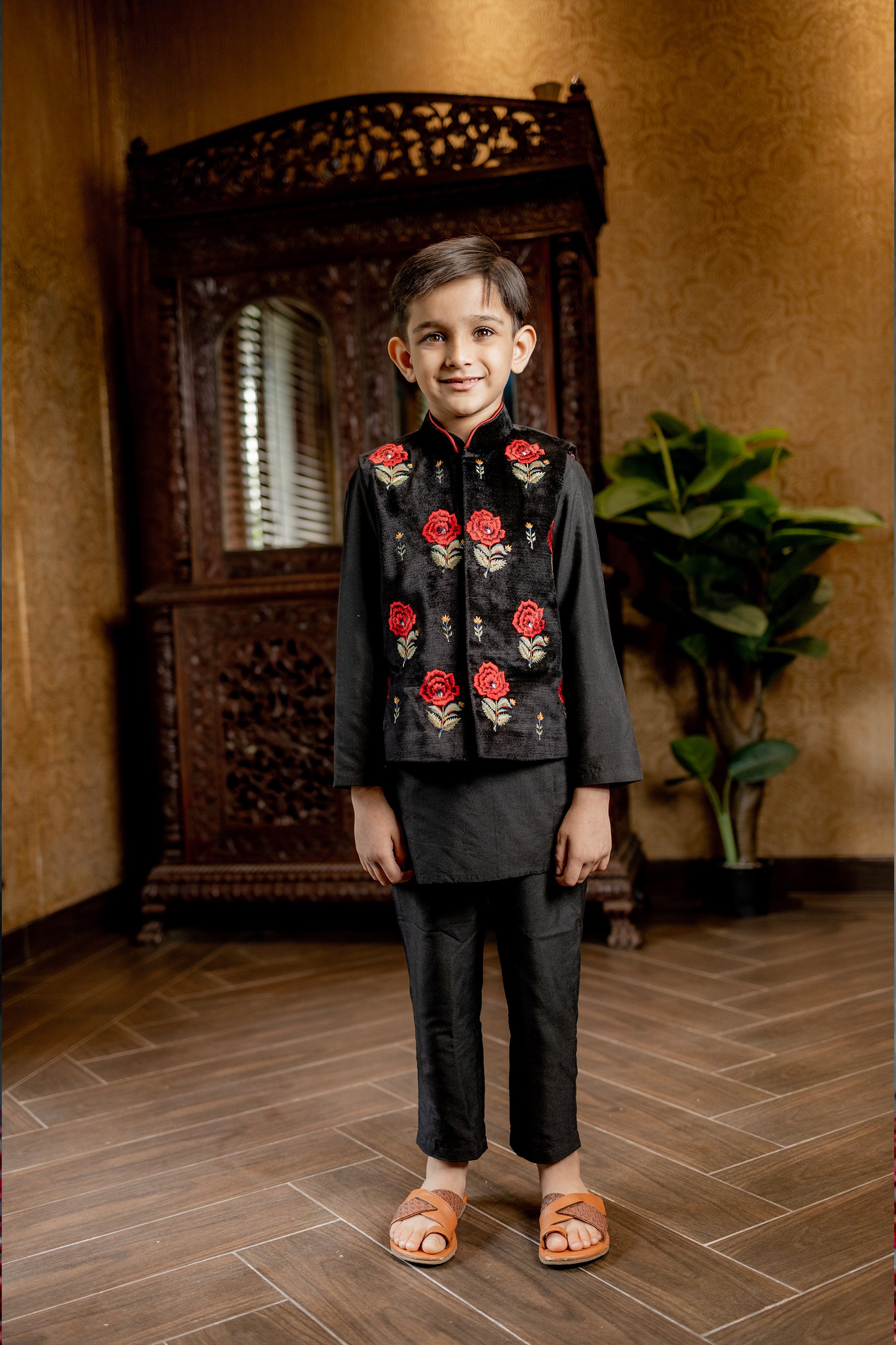 BLACK BUNDI KURTA SET WITH RED ROSE EMBROIDERY